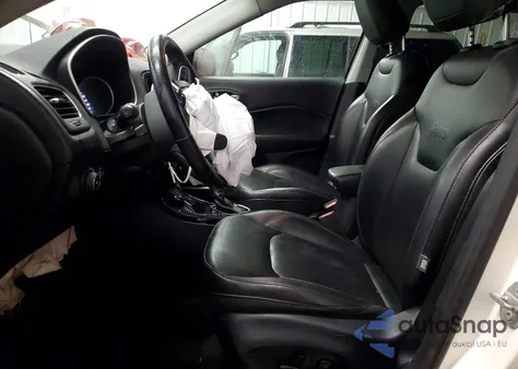 2018 Jeep Compass Limited z USA, uszkodzony, nr VIN 3C4NJDCB9JT210821